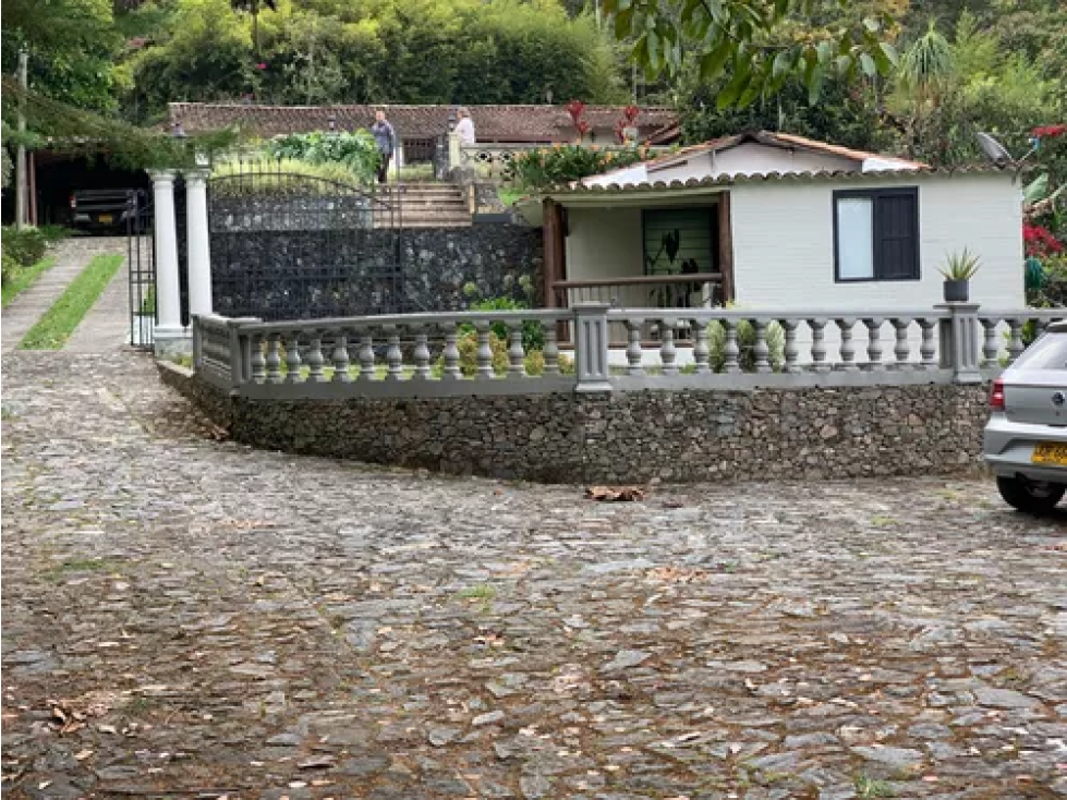VENTA DE FINCA EN LA FE