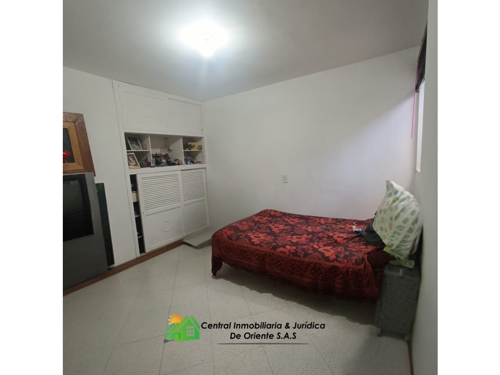 CASA EN VENTA EN LA CEJA EXCELENTE UBICACIÓN CERCA AL HOSPITAL — foto 5