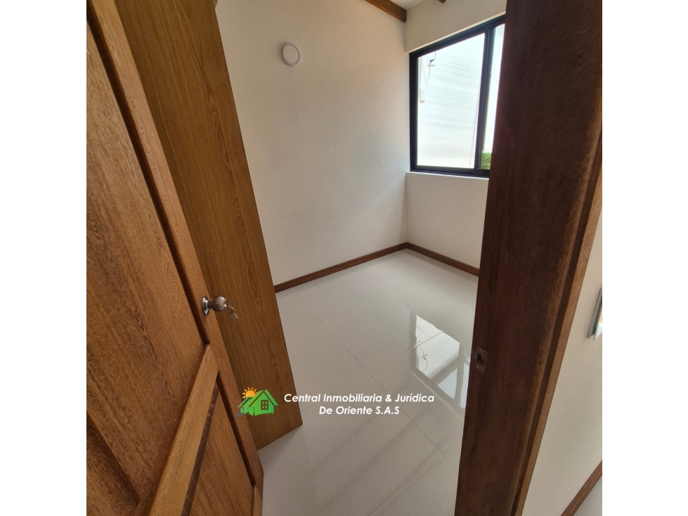 VENDO CASA EN LA CEJA CON ACABADOS DE LUJO-URBANIZACION SAN SEBASTIAN — foto 6