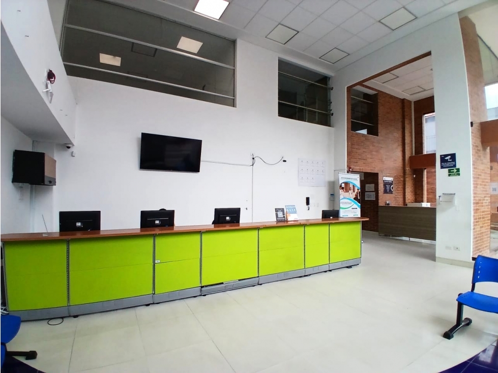 VENDO EDIFICIO — foto 3