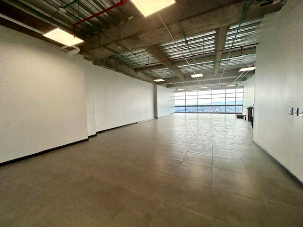 VENDO OFICINA EN NORTH POINT — foto 2