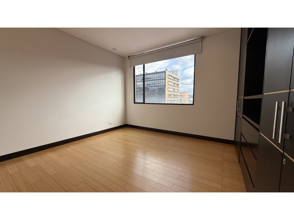 ARRIENDO CHICO 95 Mts 2 habs $7.4 Mills — foto 5