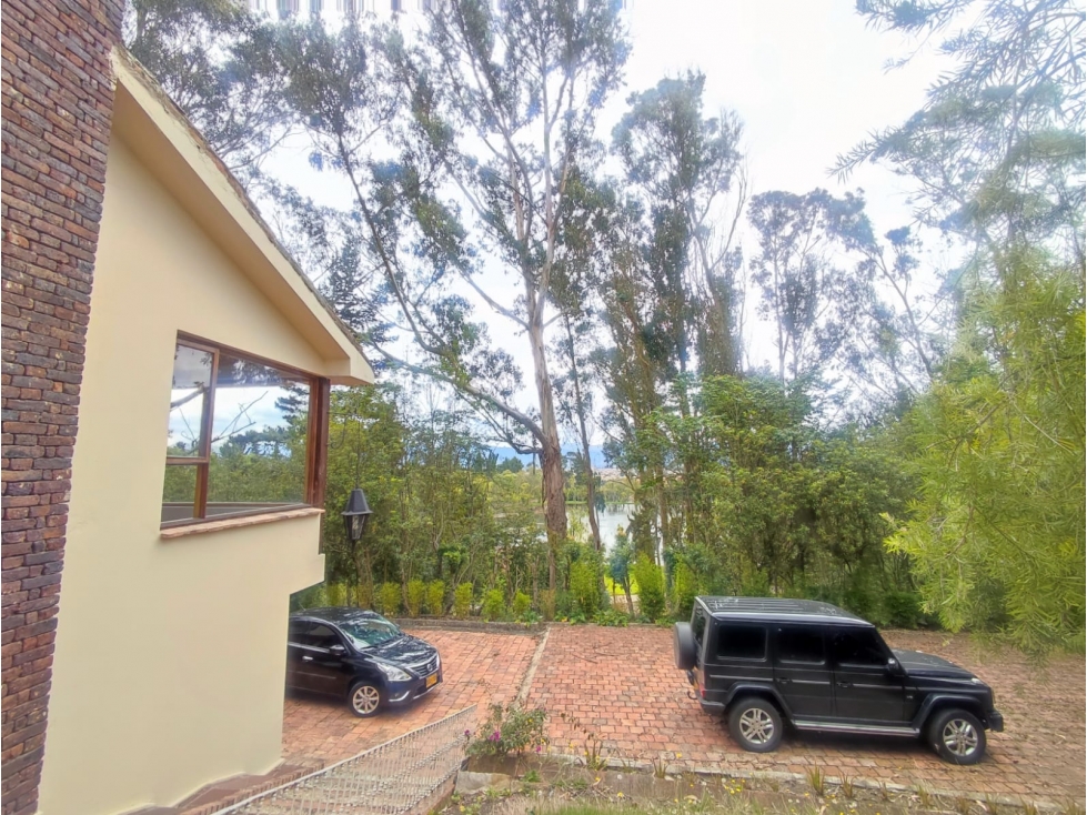 CASA EN VENTA EN CHIA CONJUNTO CARINA