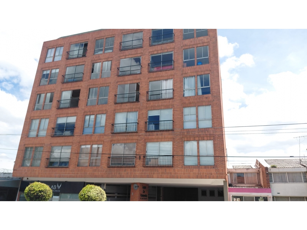 ARRIENDO APTO PONTEVEDRA 117 M2 DUPLEX 3 HAB 3 BAÑOS 2 PARK IND