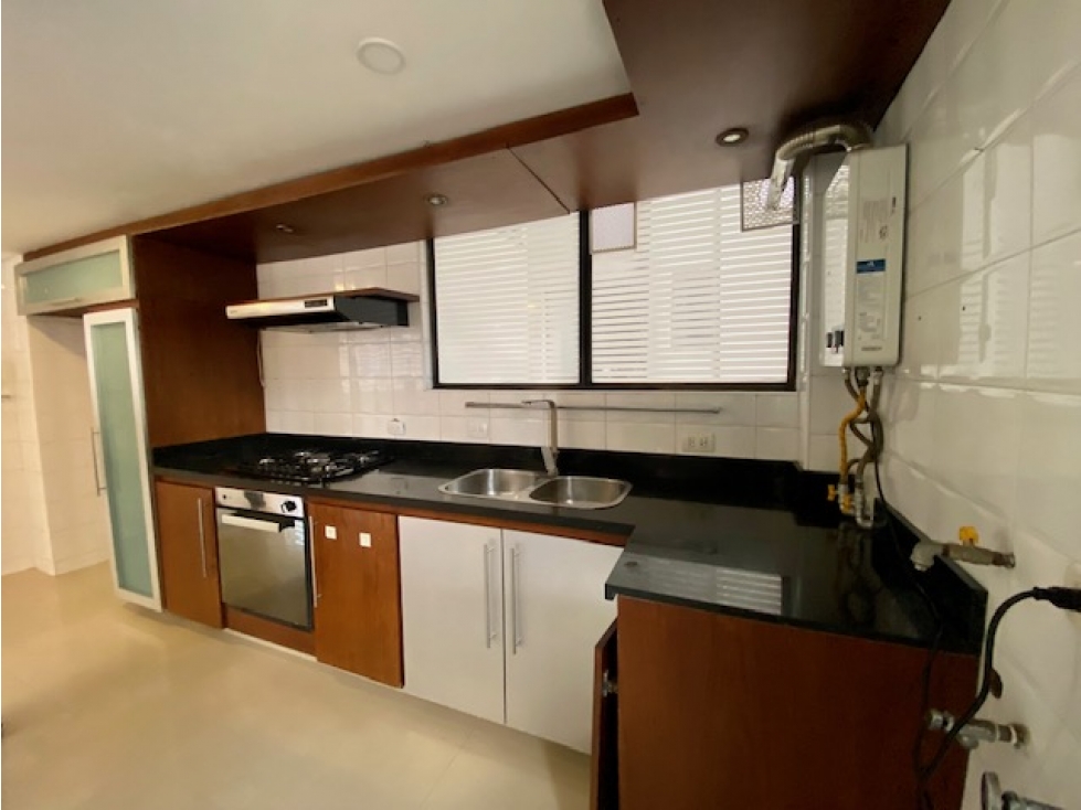 CEDRITOS DUPLEX 2 HAB Y ESTUDIO