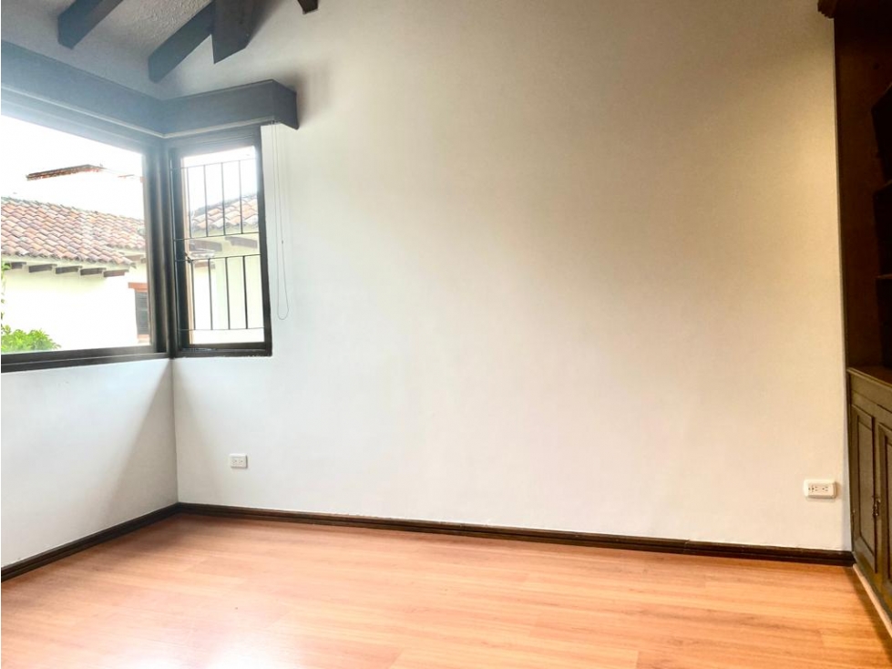 ARRIENDO CASA EN CALLEJA ALTA CON JARDIN 252 MTS + 70 $9.7Mills — foto 3