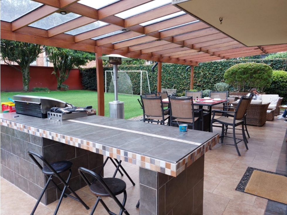 VENDO CASA SAN JOSE DE BAVARIA 450 M2 en lote de 800 M2 — foto 5