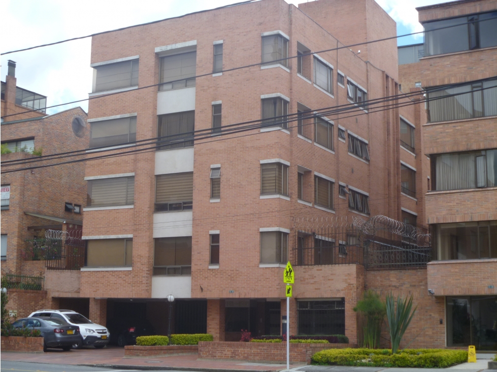 VENDO SAN PATRICIO APTO 150 M2 + 50 TERRAZAS 3 HAB 4 BAÑOS 2 PARK