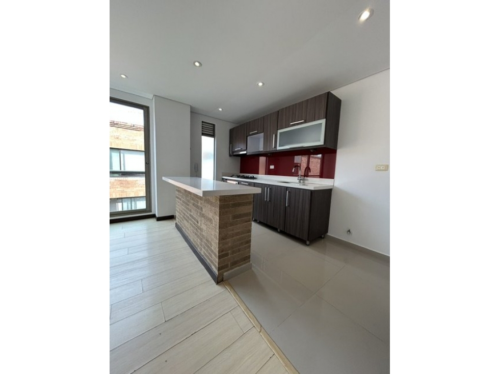 ARRIENDO APARTAESTUDIO EN STA PAULA — foto 2