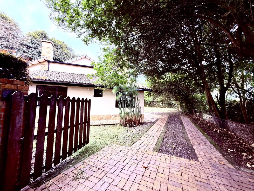 CASA CON LOTE EN CHIA 154 M2 Lote: 958 M2 $950 mills. — foto 4
