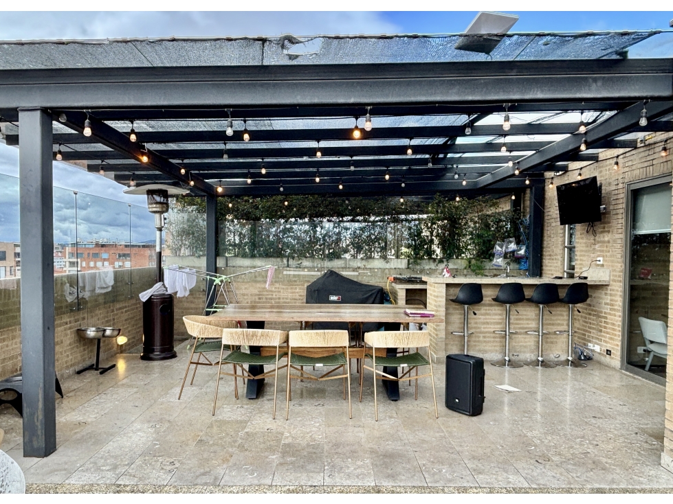 PENTHOUSE SANTA PAULA CON TERRAZA Venta
