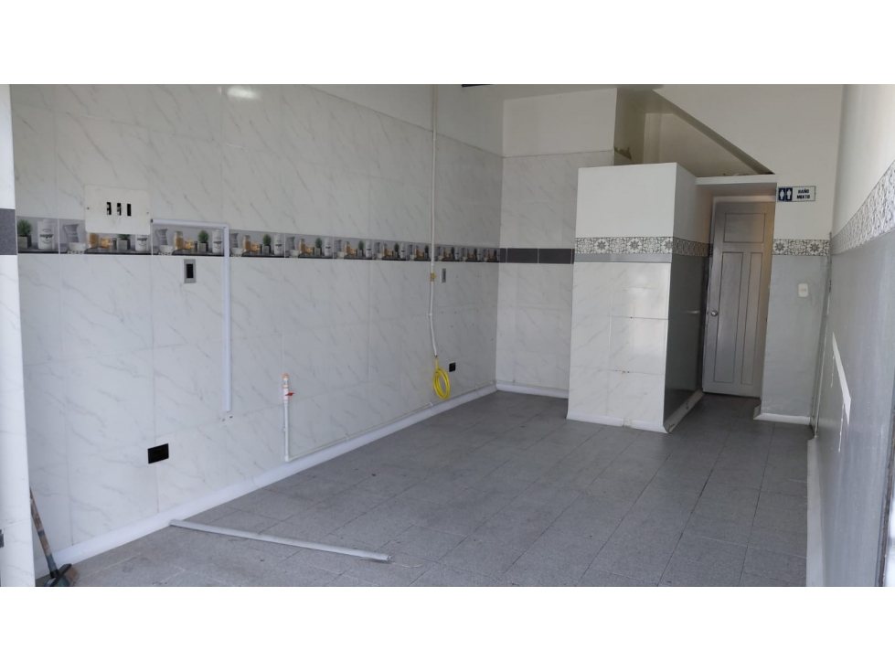 ARRIENDO LOCAL 24 M2 CHAPINERO CRA. 17 x CALLE 65 — foto 2