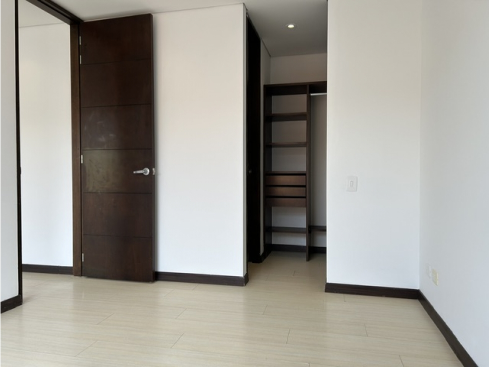 ARRIENDO APARTAESTUDIO EN STA PAULA — foto 6