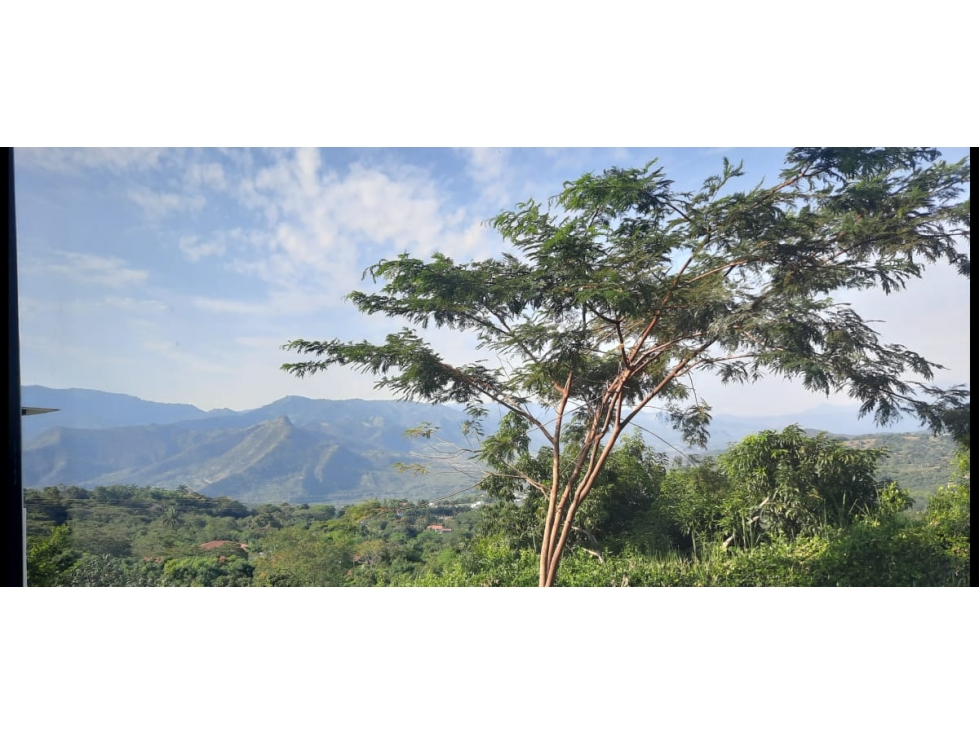 VENDO FABULOSA CASA ANAPOIMA, LOTE 2.800Mtrs, $1.900 MM — foto 5