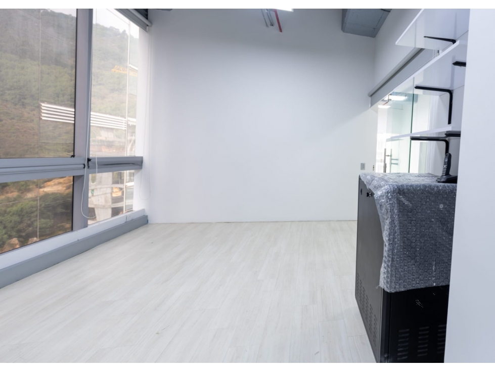 VENTA OFICINA NORTH POINT CALLE 156, 71 MT, $750 MM