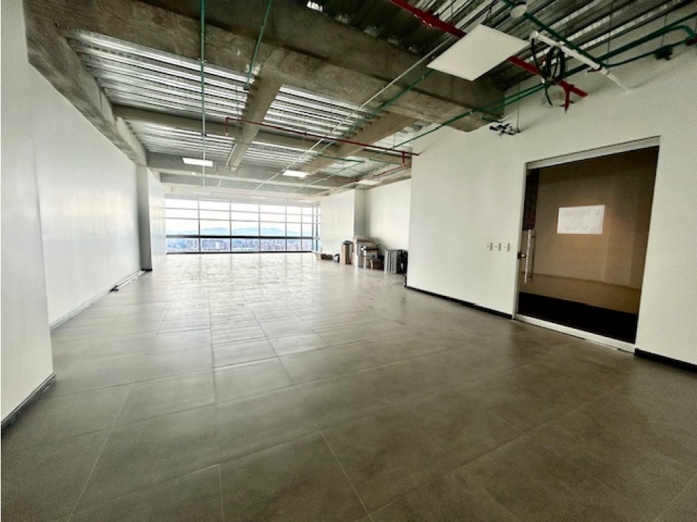 ARRIENDO OFICINA EN NORTH POINT