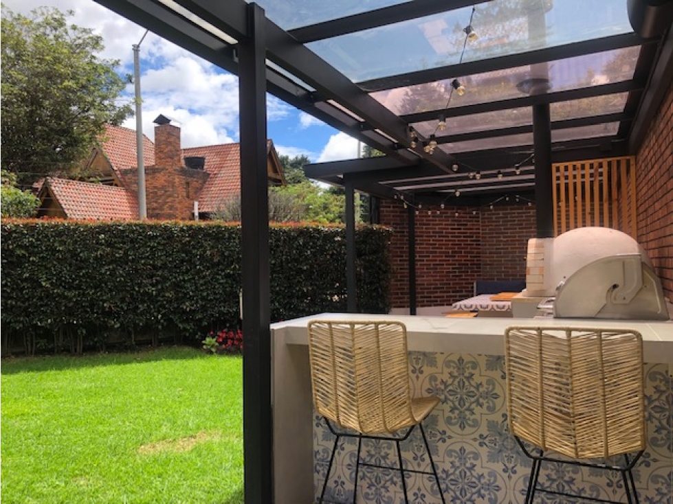 VENDO CASA TIPO ESCANDINAVA EN UNICENTRO — foto 2