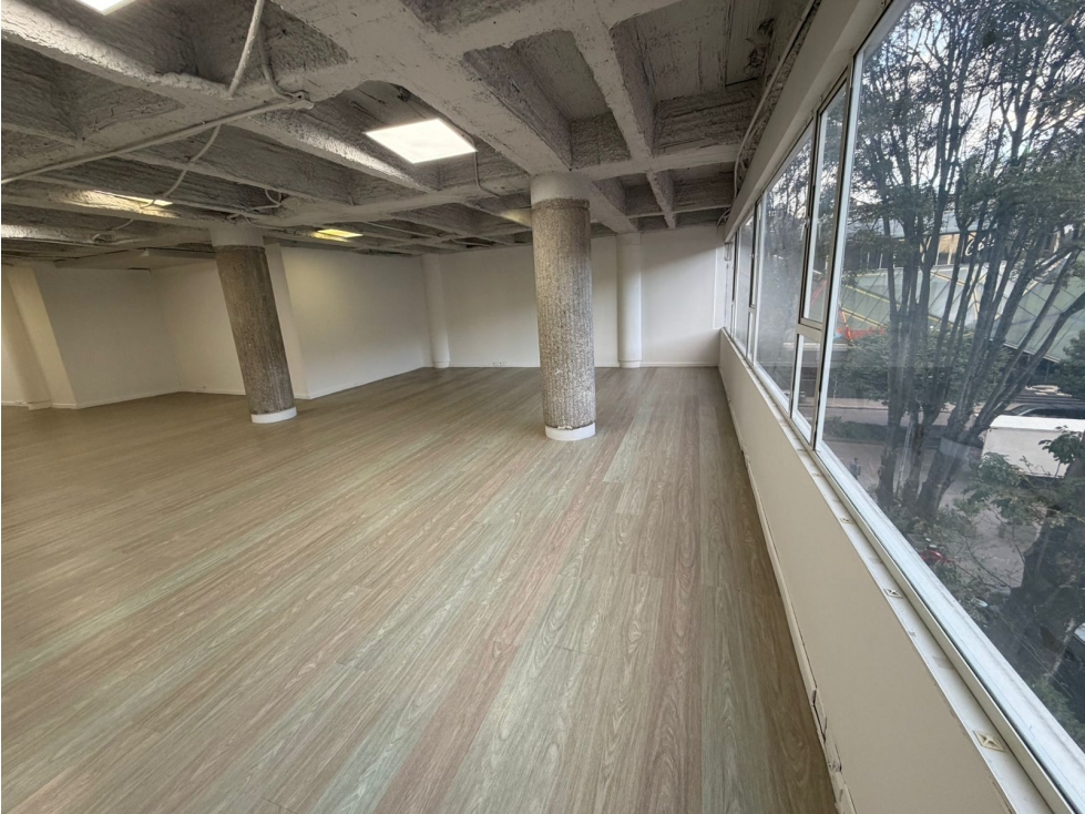 VENTA OFICINA EN LA ZONA T GRAN UBICACION! 114 MTS $ 950 Mills — foto 2