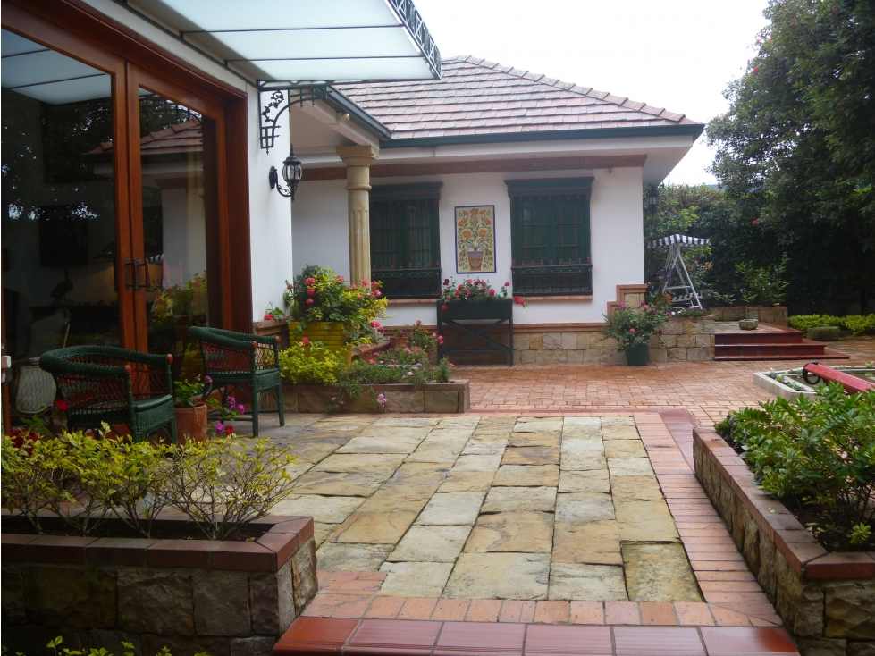 VENDO CHIA LOTE URBANO 1330 M2 CON CASA ESTILO ESPAÑOL CENTRO — foto 3
