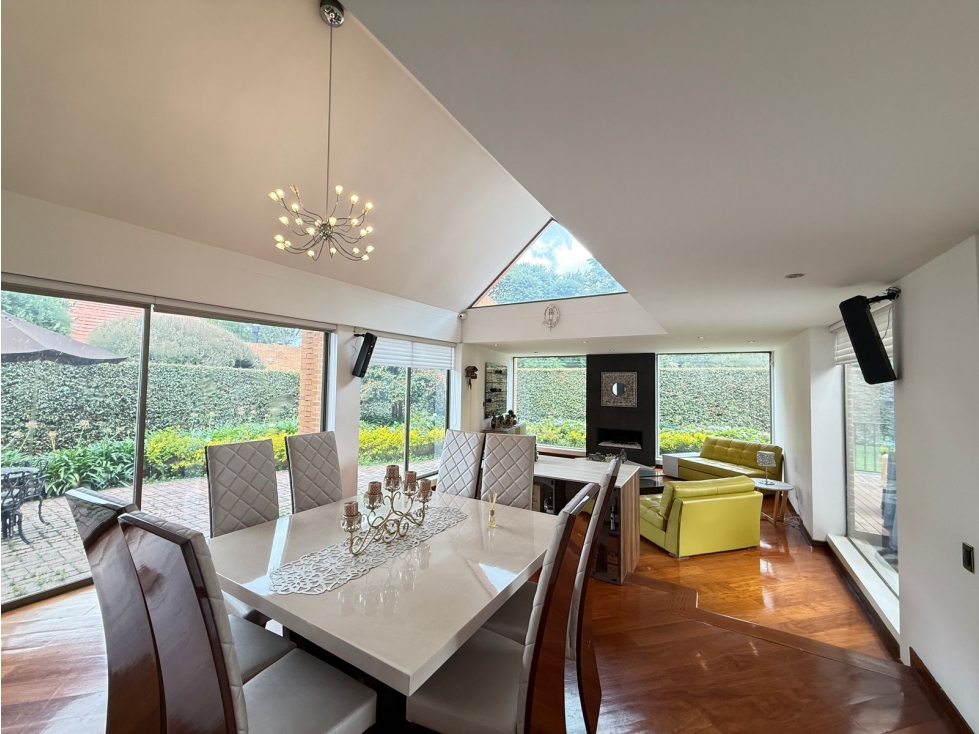 VENTA - ARRIENDO CASA SAN SIMÓN - GUAYMARAL 330 Mts