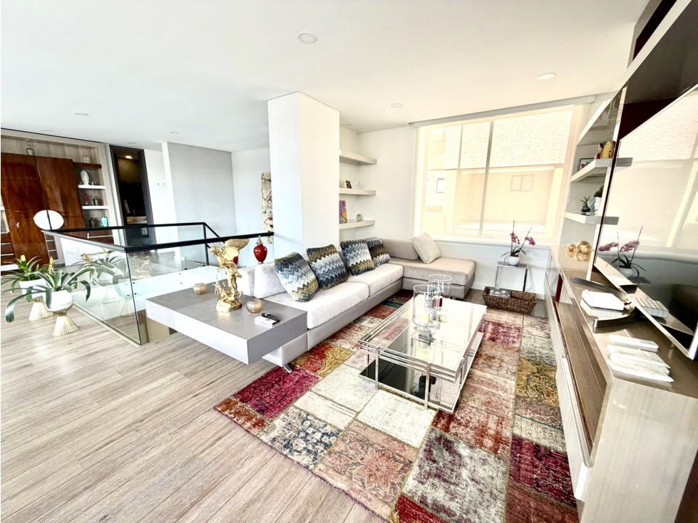 BELLA SUIZA 300 M2+15 de Terraza 4 habs $ 3.250 Mills — foto 3