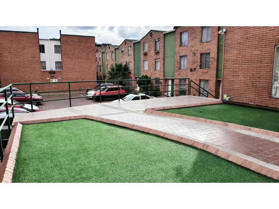 CASA EN VENTA ZARZAMORA — foto 4