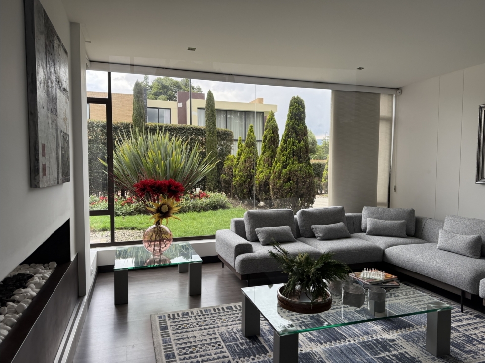 CASA EN VENTA EN SAN SEBASTIAN GUAYMARAL