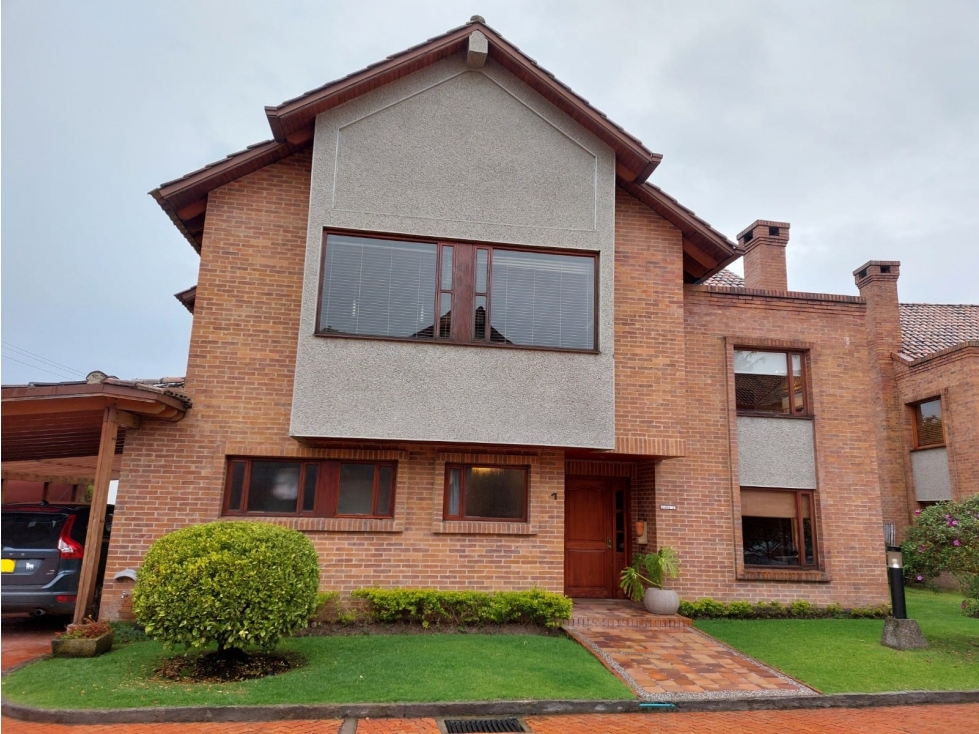 VENDO CASA SAN JOSE DE BAVARIA 450 M2 en lote de 800 M2 — foto 2