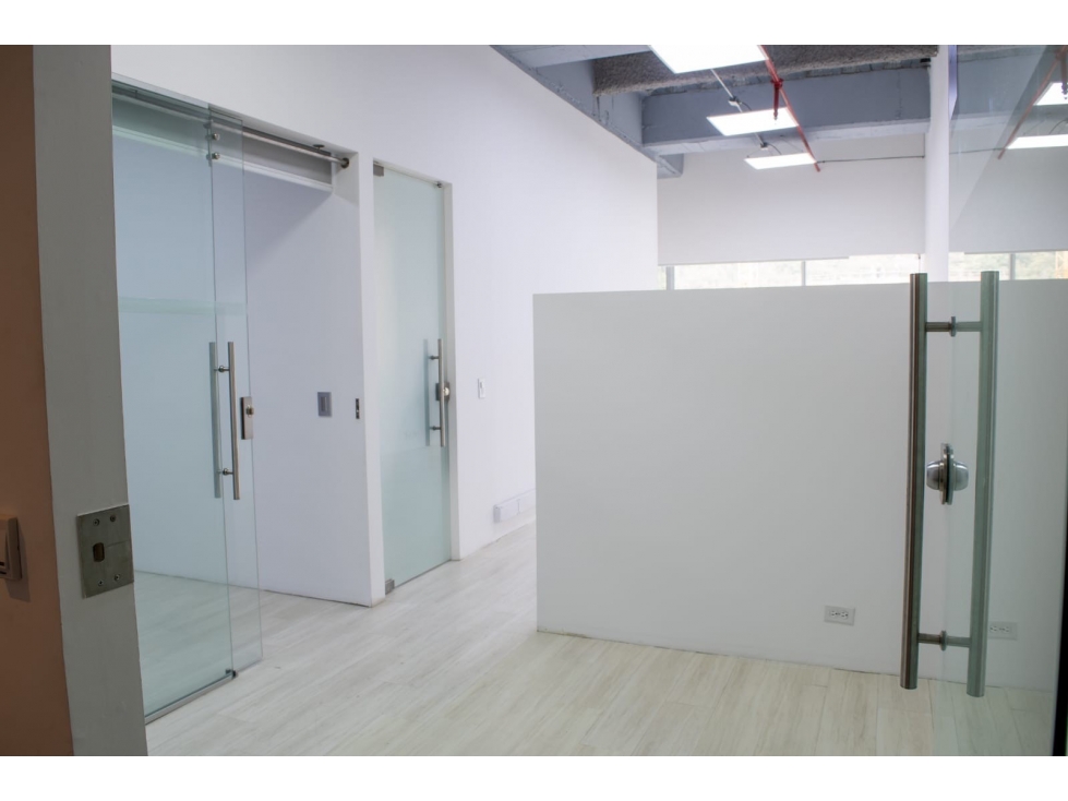 VENTA OFICINA NORTH POINT CALLE 156, 71 MT, $750 MM — foto 3