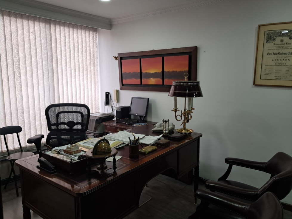 VENTA OFICINAS FRENTE A UNICENTRO 30MTRS 300 MM — foto 3