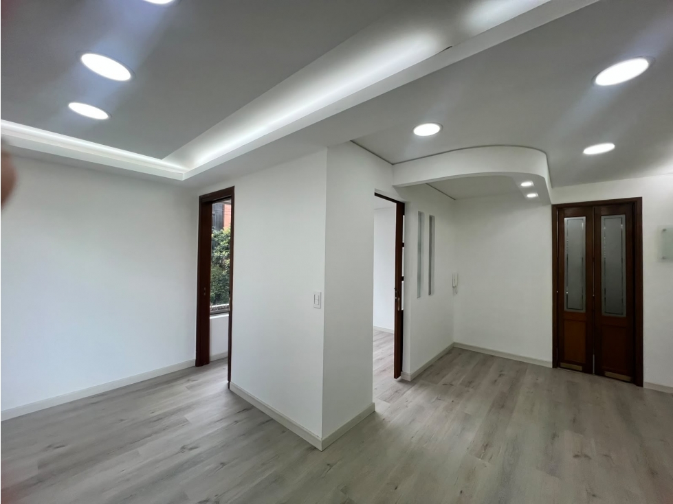 ARRIENDO OFICINA A PASOS PARQUE 93 35mts exterior $ 3 Mills - 1