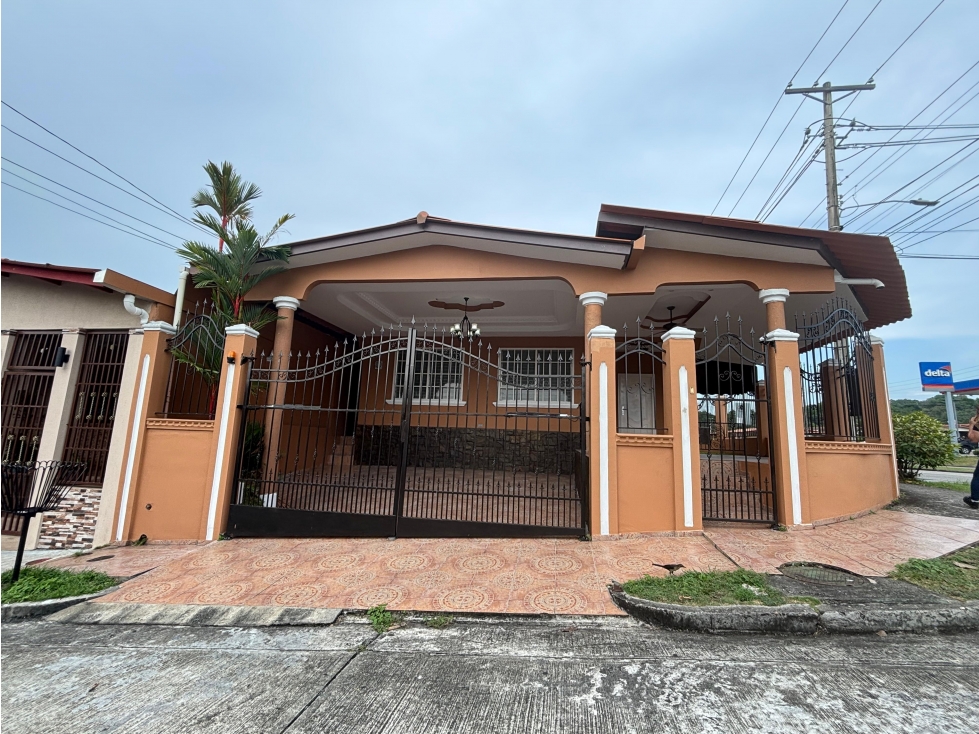 Alquiler de Casa en Brisas - 1