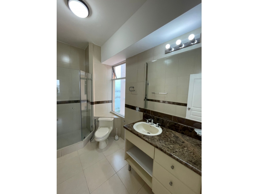 Alquiler de Apartamento en Avenida Balboa — foto 6