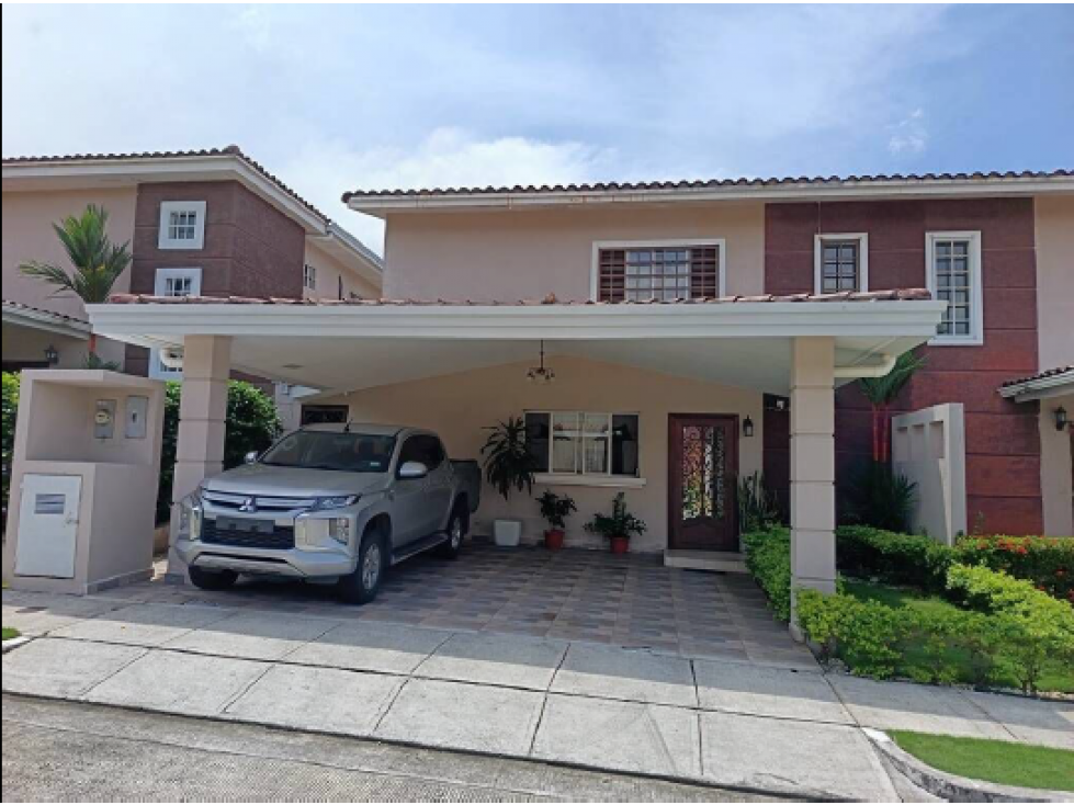 Venta de Casa en Brisas del Golf