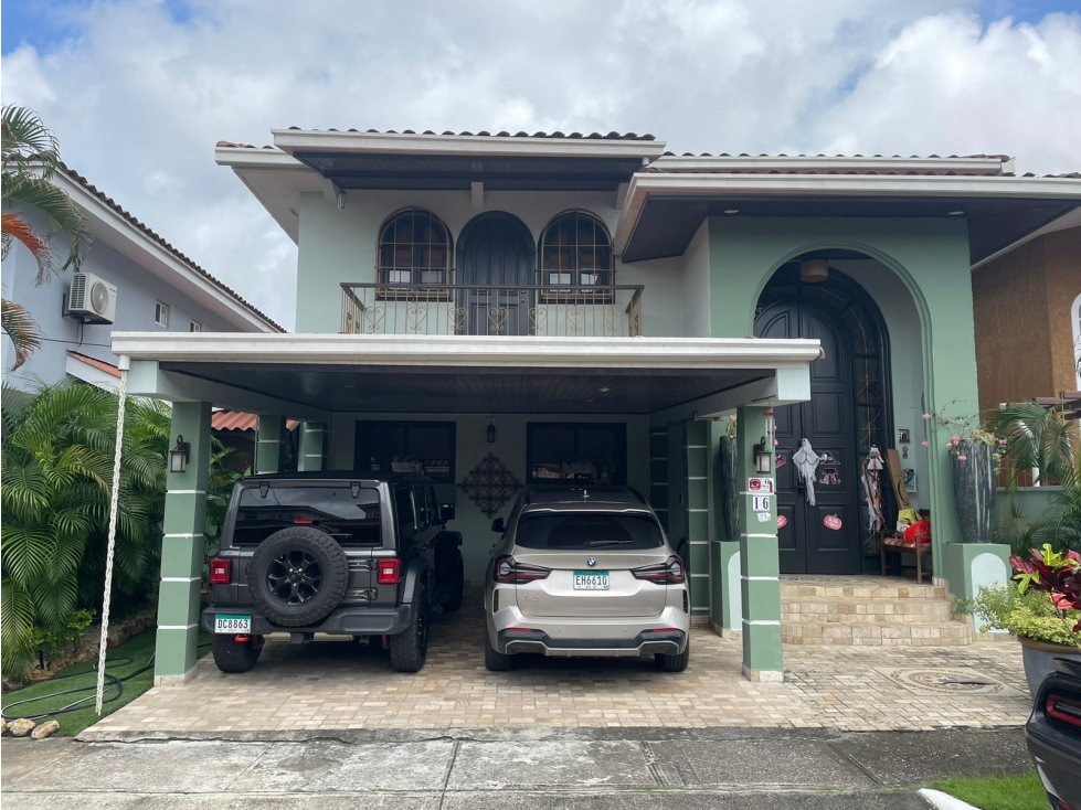 Venta de Casa en Brisas del Golf