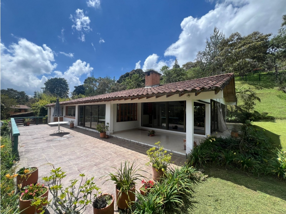 Casa Campestre en Venta el el Retiro Antioquia en Unidad Cerrada — foto 2