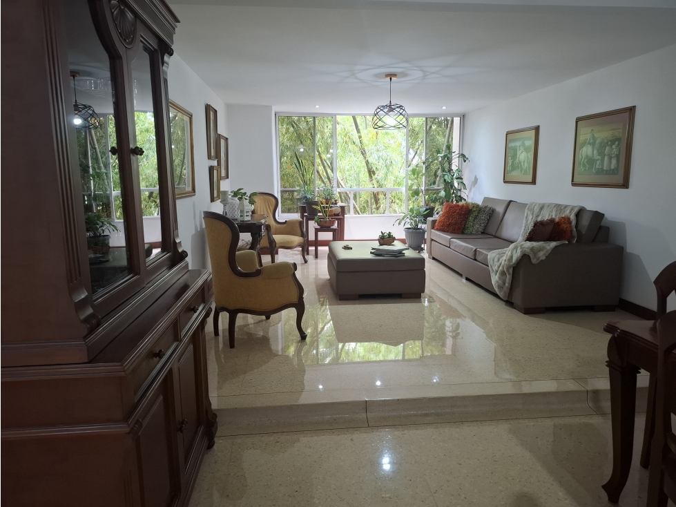 Apartamento en venta en Castropol Poblado
