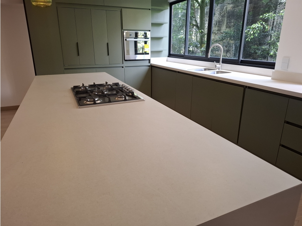 Apartamento en venta Castropol Poblado Medellin Reformado — foto 6