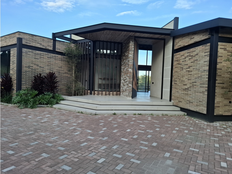 Espectacular Casa Campestre en venta en el Retiro para estrenar — foto 3