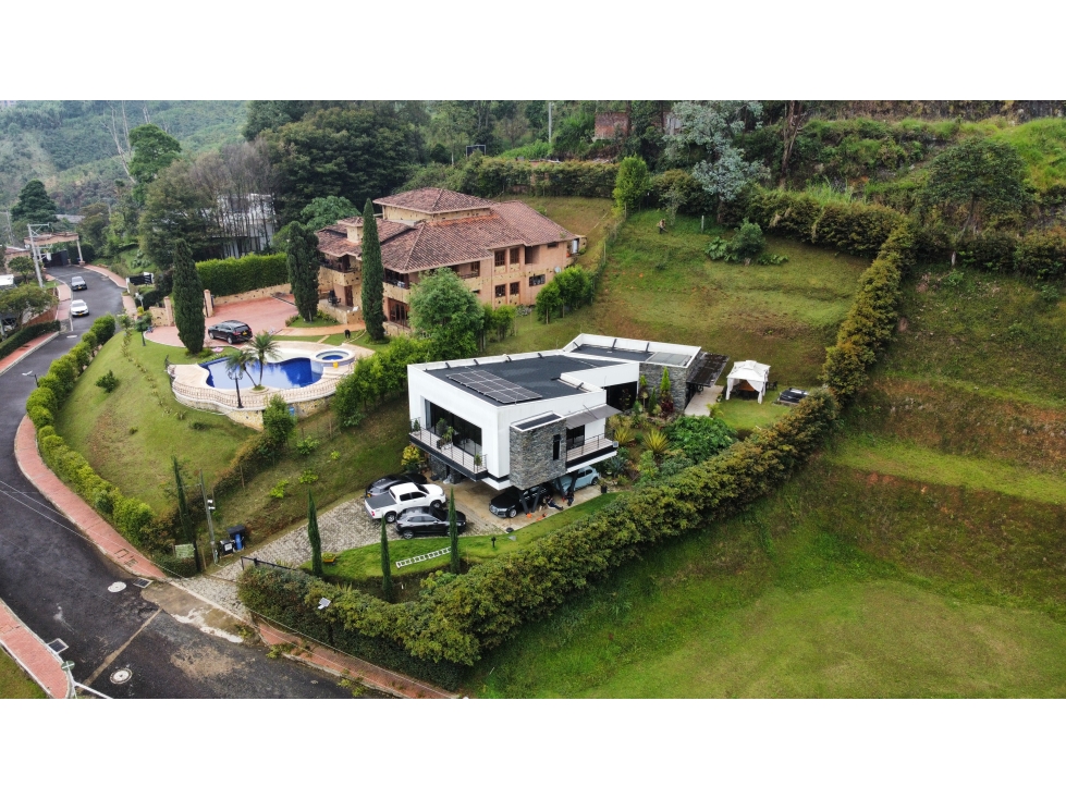 Casa Campestre en Venta Las Lomitas, Sabaneta - 1