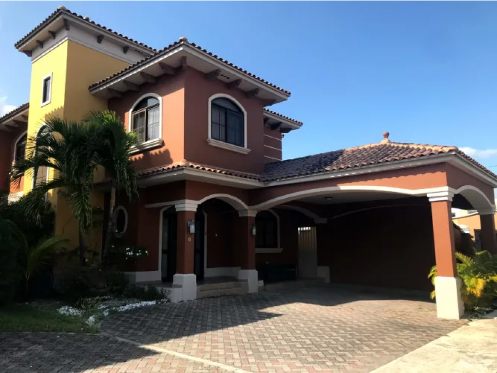 Melissa Foster Luxury Vende Casa en Costa Sur-El Doral MF882