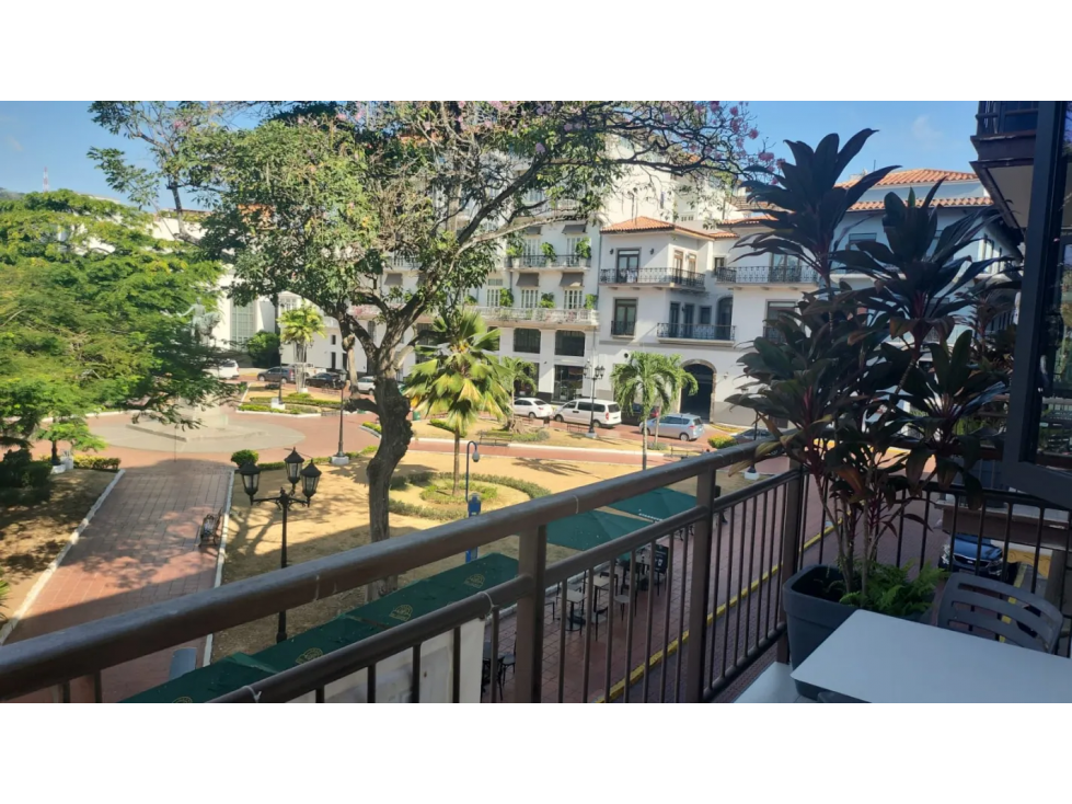 Melissa Foster Luxury Alquila Apartamento en PH Mansion Herrera MF903