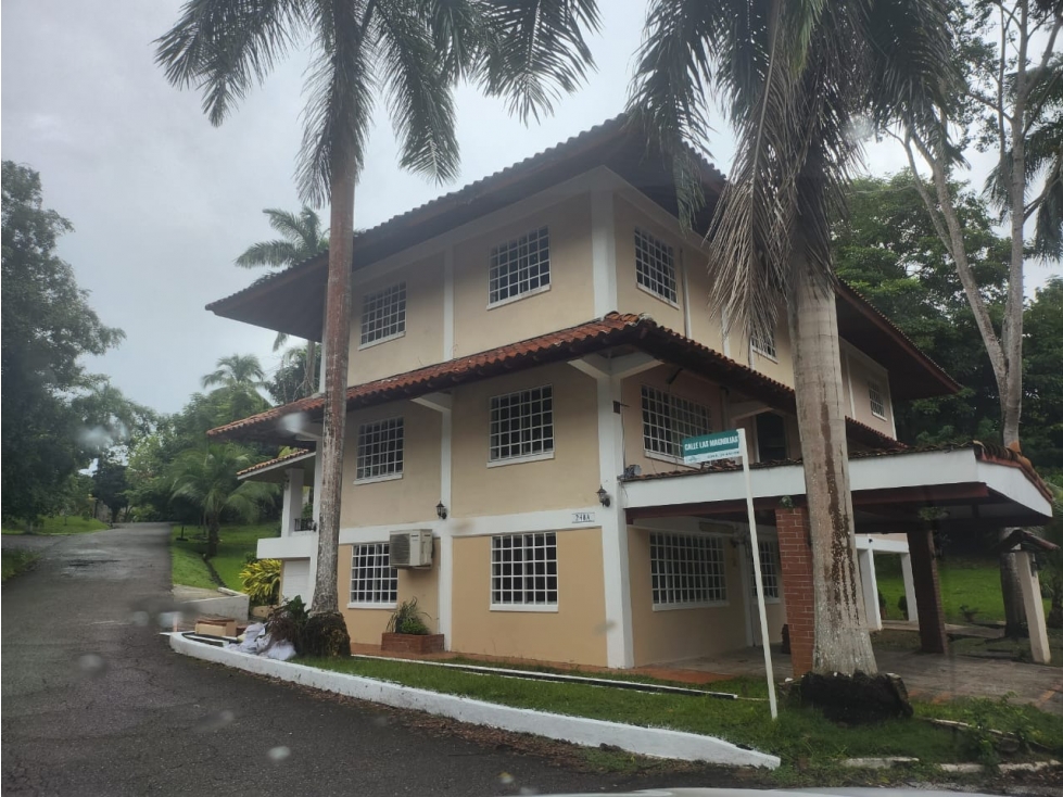 Melissa Foster Luxury Vende Hermosa Casa en Albrook MF1296 - 1