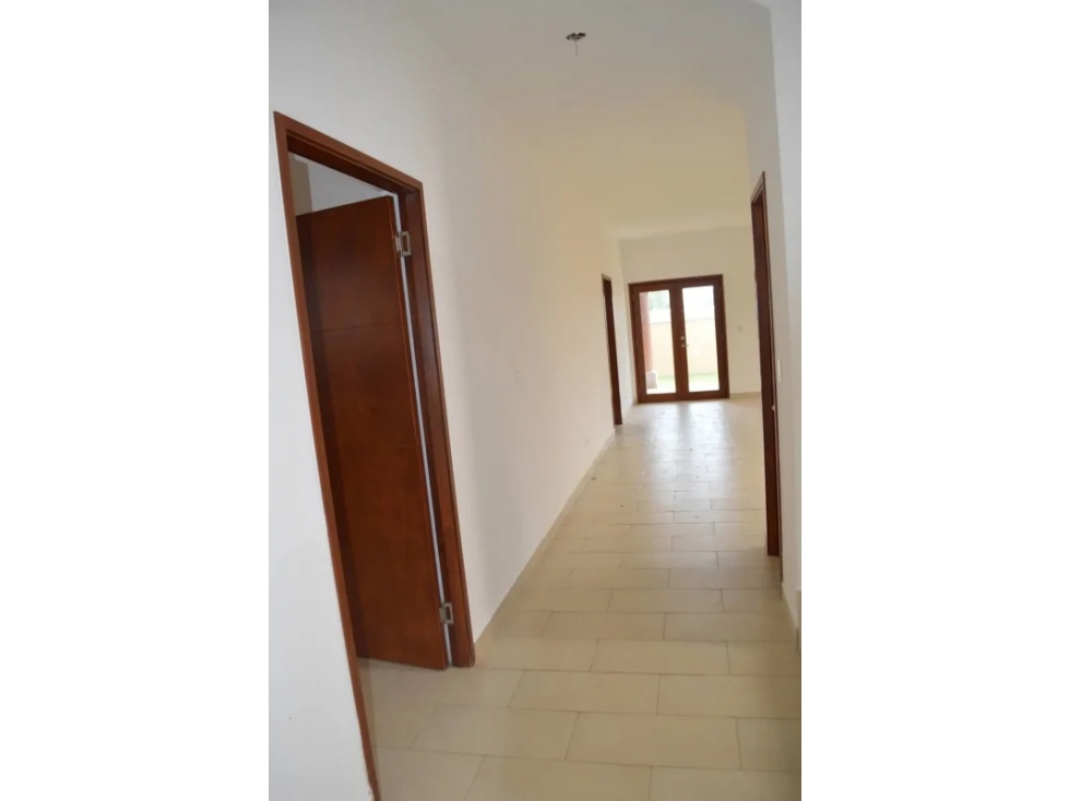 Melissa Foster Luxury Vende Hermosa Casa en El Doral MF1325 - 3