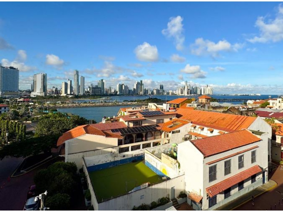 Melissa Foster Luxury Alquila Local Comercial con Rooftop MF1298