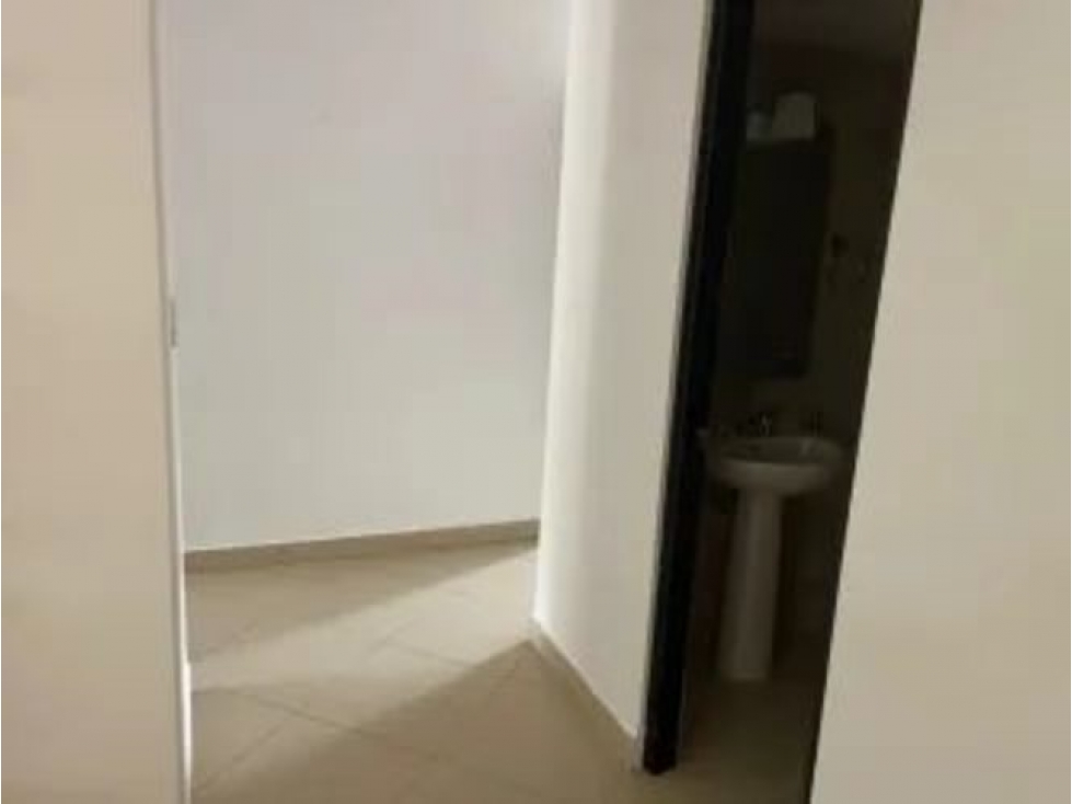 Melissa Foster Luxury Vende Apartamento en Embassy Club MF767 — foto 2
