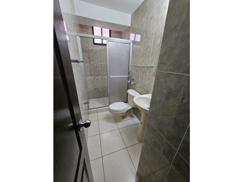 Melissa Foster Luxury alquila apartamento en PH Paradise Tower MFR1790