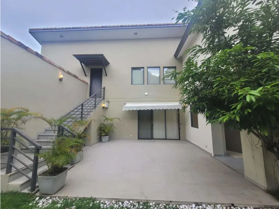 Melissa Foster Luxury Vende Linda Casa en Howard MF841