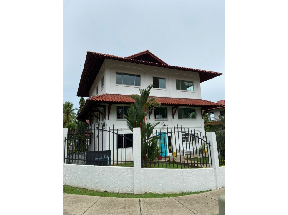 Alquila Apartamento en Albrook MF1700