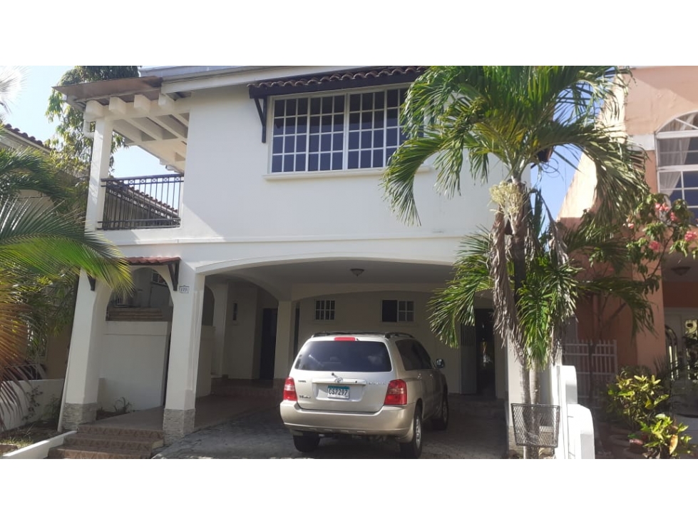 Melissa Foster Luxury Vende Casa en PH Doral, Panamá MF145